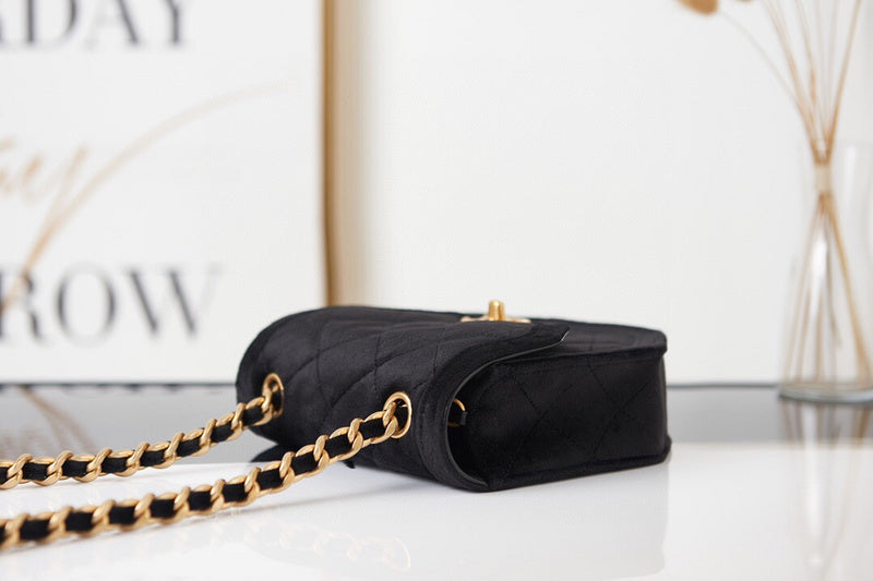 Luxe Touch Bags 

 -  Bags - 3490