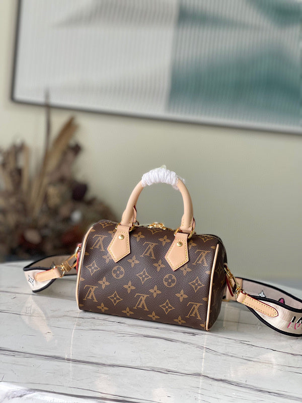 Fashion Luxe Touch bags - 4878