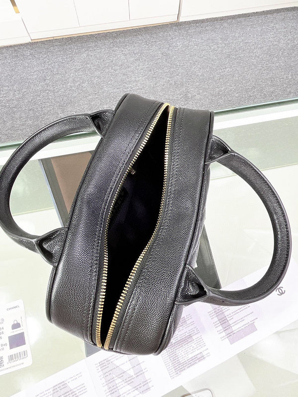 Luxe Touch Bags 

 -  Bags - 2999