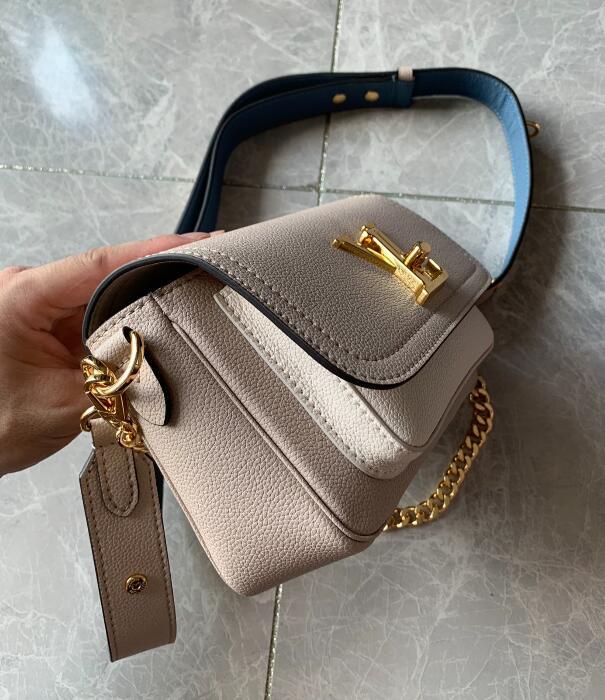 Luxe Touch Bags -   2381