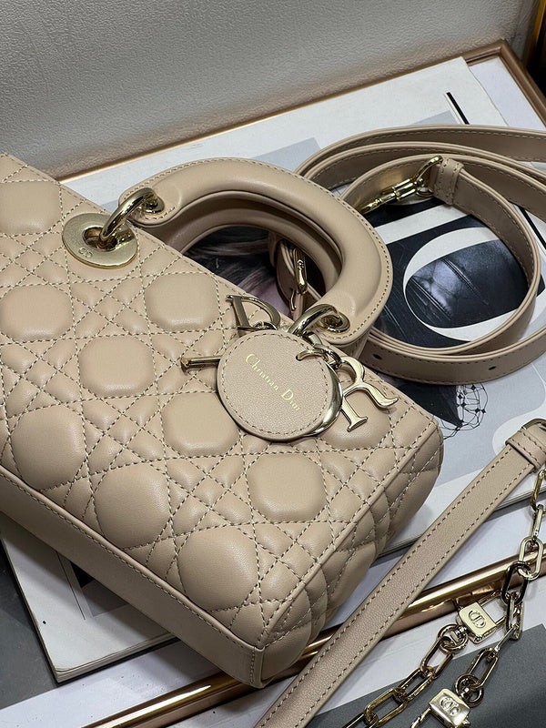 LTB - Luxe Touch Bags - 693