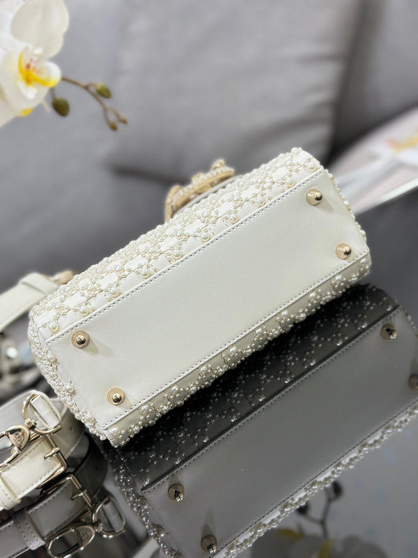 LTB - Luxe Touch Bags - 556