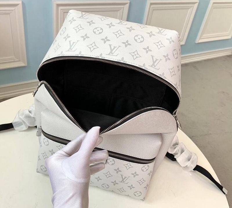 Luxe Touch Bags -   2914