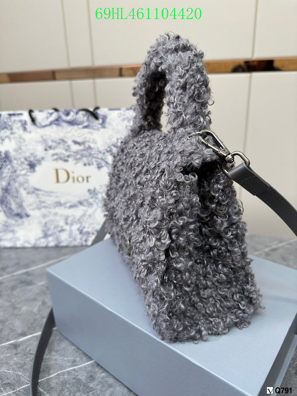 Luxe Touch Fashion - BGA Bags - 2008