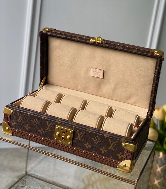 Luxe Touch Bags -   2975