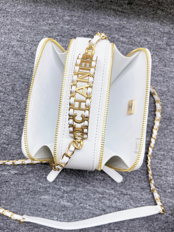 Luxe Touch Bags 

 -  Bags - 3182