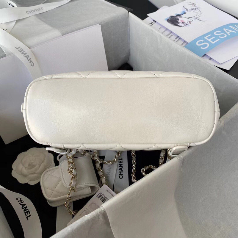 Luxe Touch Bags 

 -  Bags - 2995