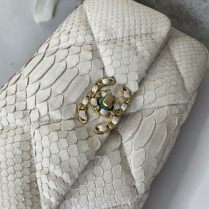 Luxe Touch Bags 

 -  Bags - 3071