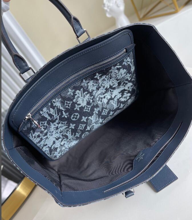 Luxe Touch Bags -   2572