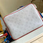 Luxe Touch Bags -   2618