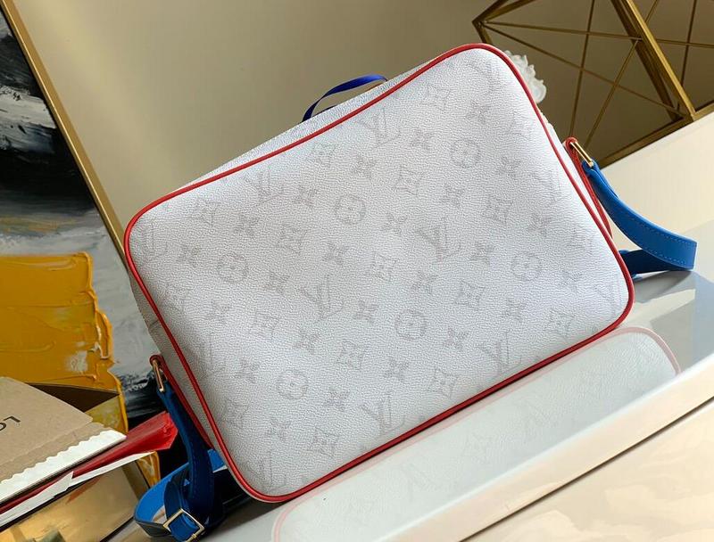Luxe Touch Bags -   2618