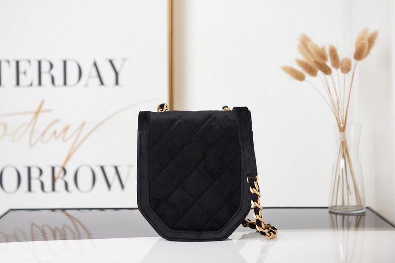 Luxe Touch Bags 

 -  Bags - 3490