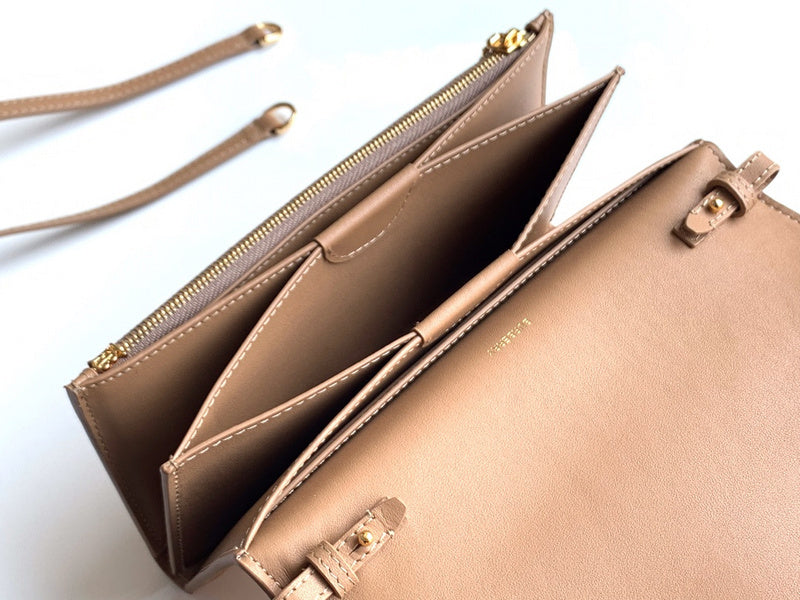 Luxe Touch Fashion -BBR Bags - 1491