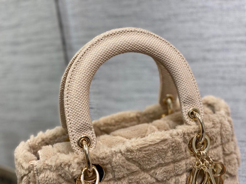 LTB - Luxe Touch Bags - 1939