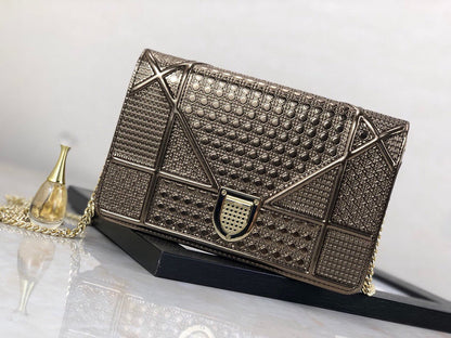 LTB - Luxe Touch Bags - 649