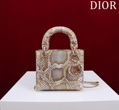LTB - Luxe Touch Bags - 101
