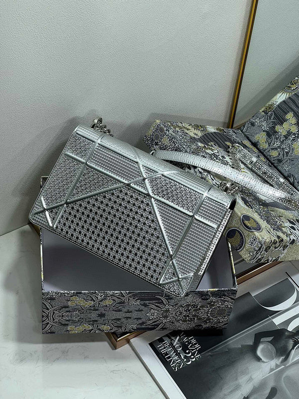 LTB - Luxe Touch Bags - 647