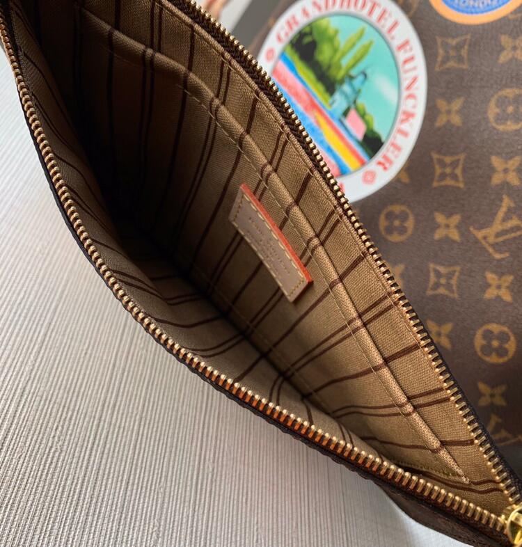 Luxe Touch Bags -   3071