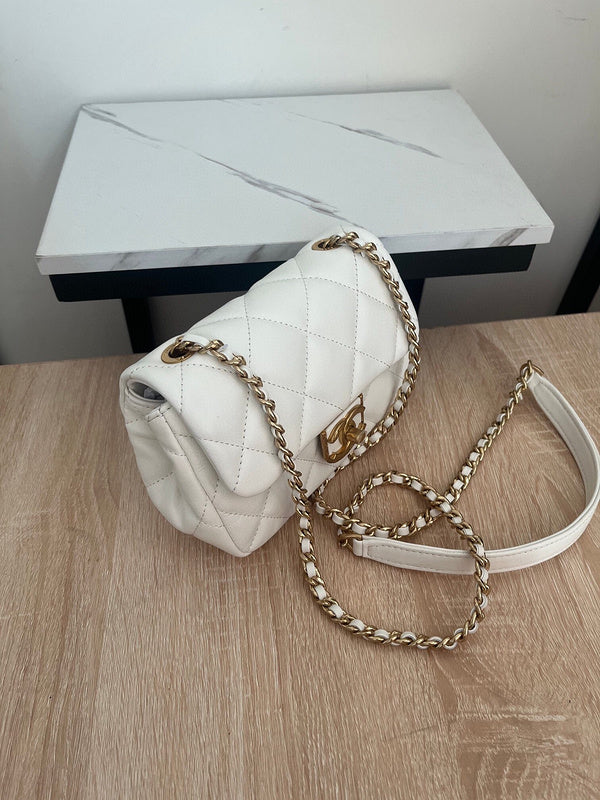 Luxe Touch Bags 

 -  Bags - 2847