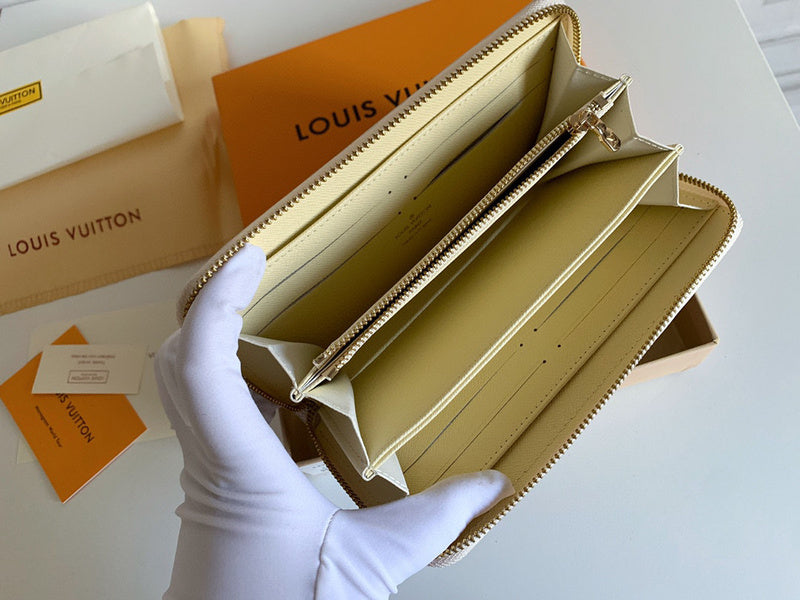 Fashion Luxe Touch bags - 2699