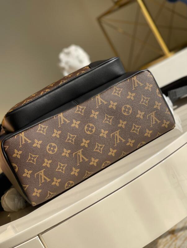Luxe Touch Bags -   2128