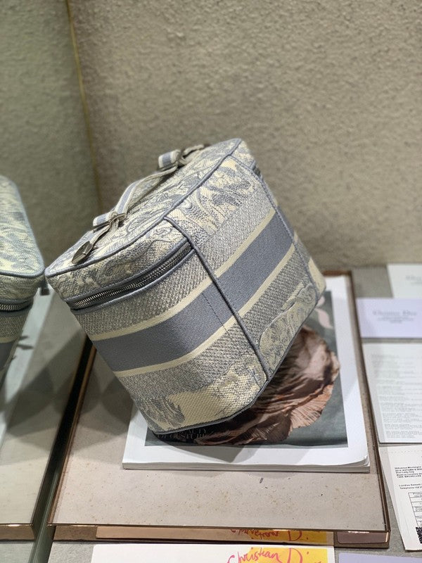 LTB - Luxe Touch Bags - 1974