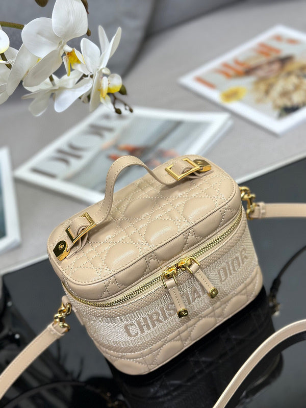 LTB - Luxe Touch Bags - 066