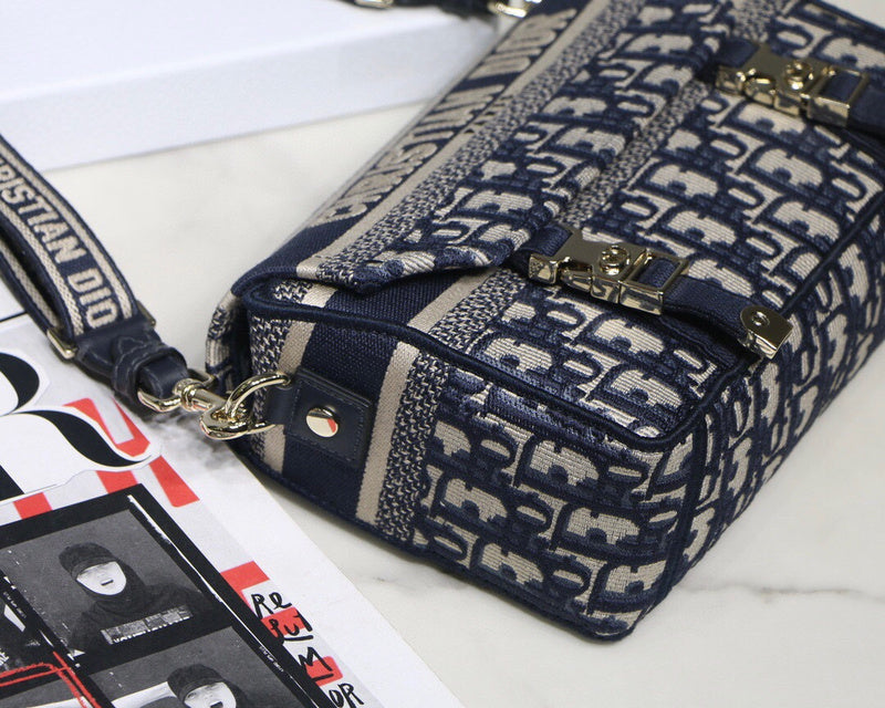 LTB - Luxe Touch Bags - 686