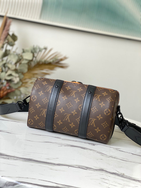 Fashion Luxe Touch bags - 4872