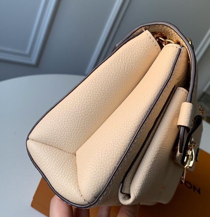 Luxe Touch Bags -   2952