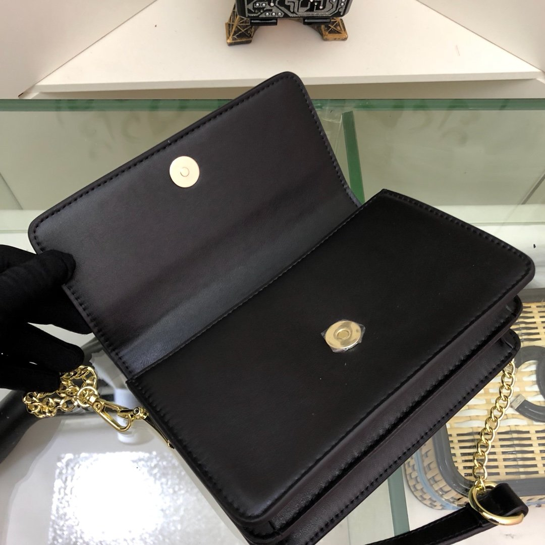 Luxe Touch Bags
