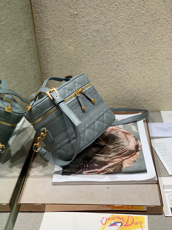 LTB - Luxe Touch Bags - 1931