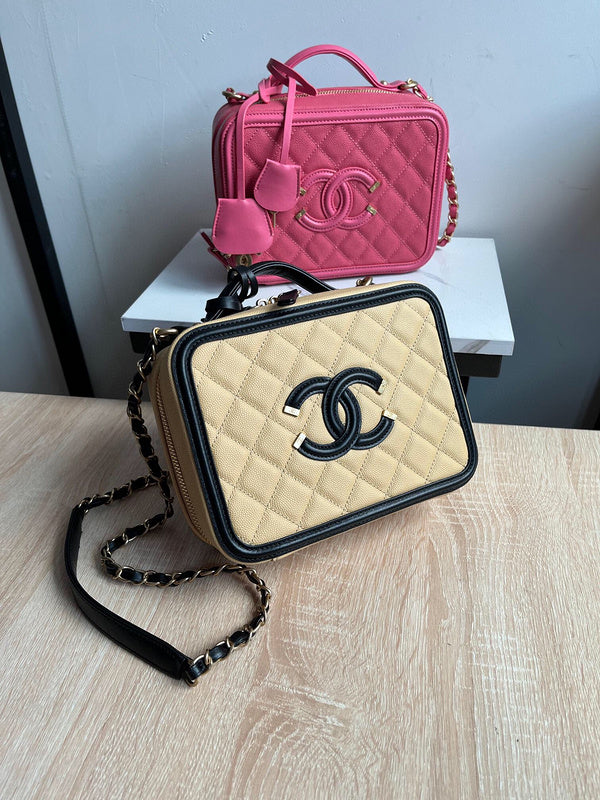 Luxe Touch Bags 

 -  Bags - 2705