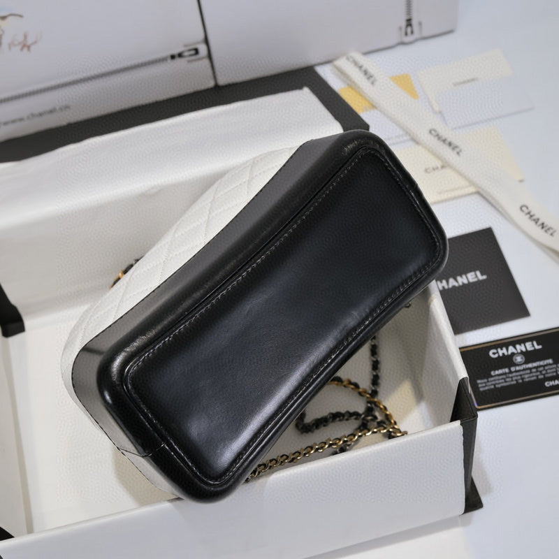 Luxe Touch Bags 

 -  Bags - 3031