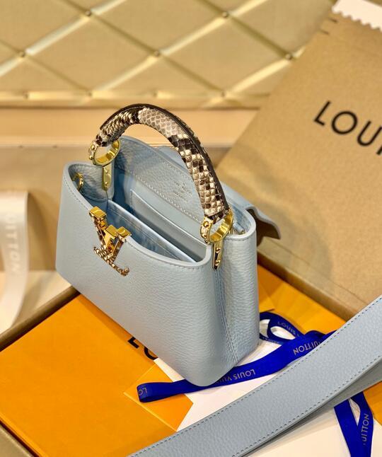 Luxe Touch Bags -   2970
