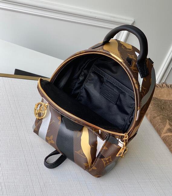 Luxe Touch Bags -   3100