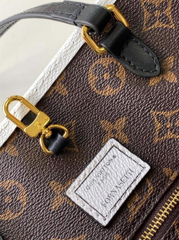Luxe Touch Bags -   2150