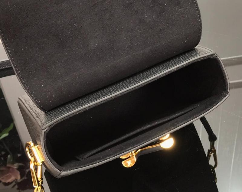 Luxe Touch Bags -   2360