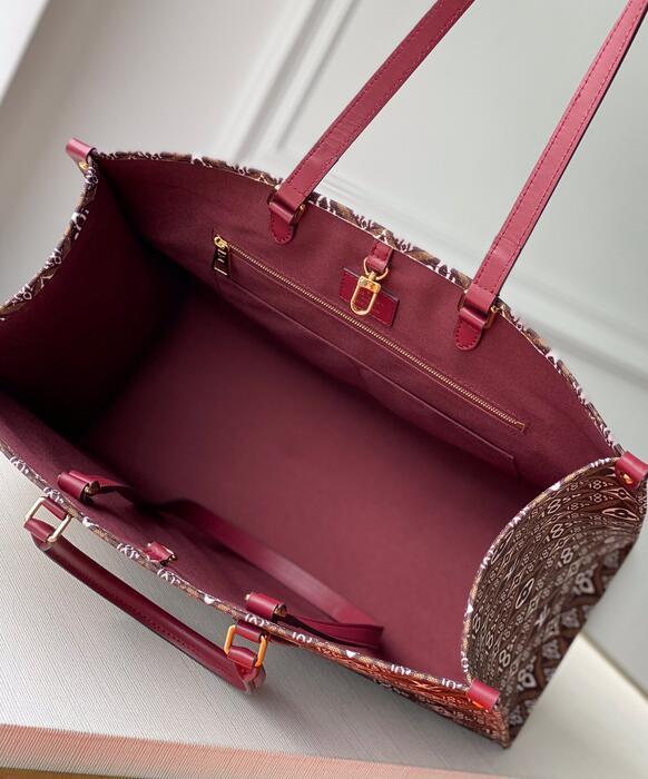 Luxe Touch Bags -   3119