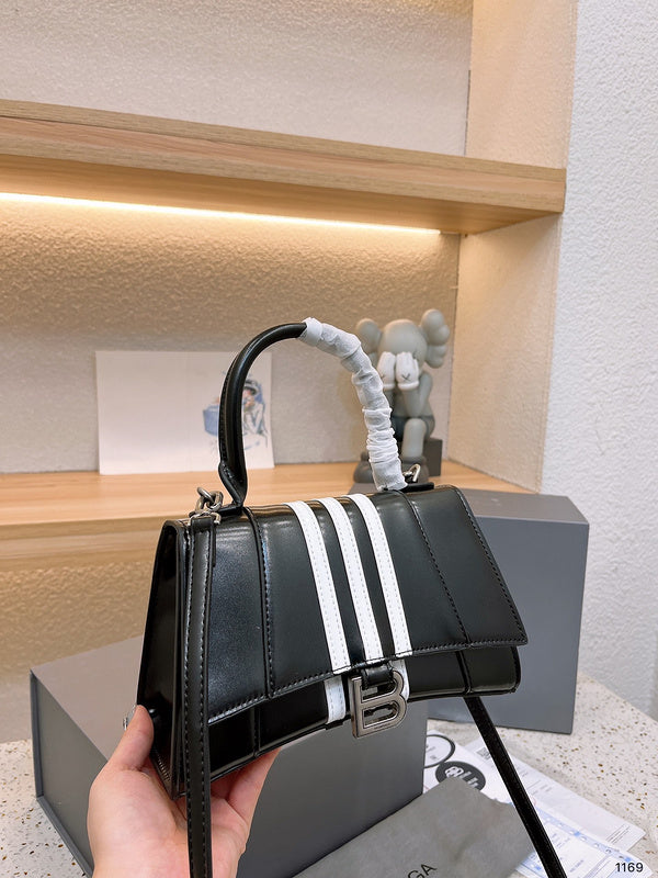 Luxe Touch Fashion - BGA Bags - 1566