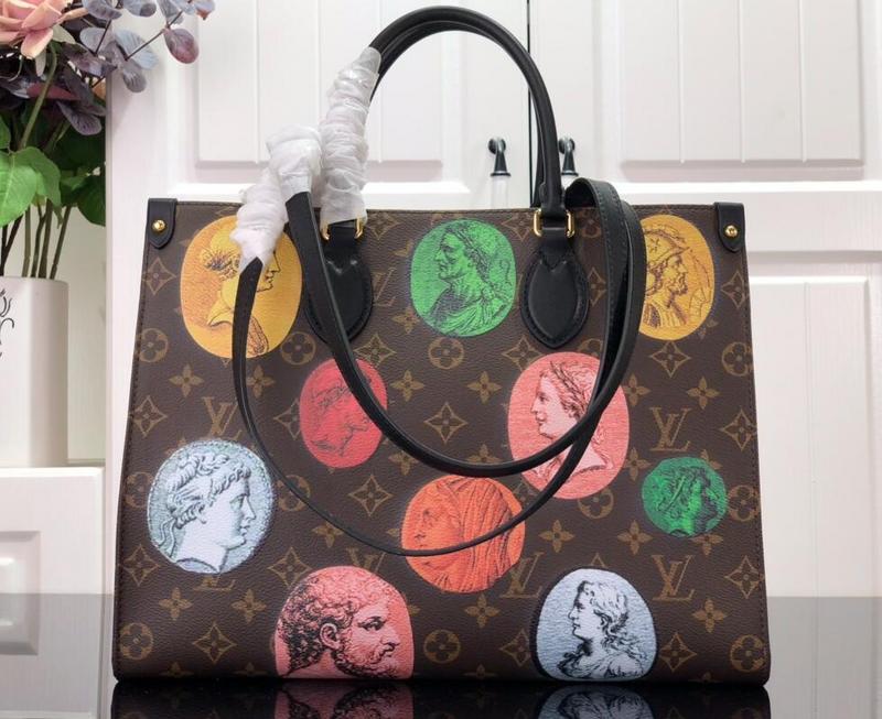 Luxe Touch Bags -   2129