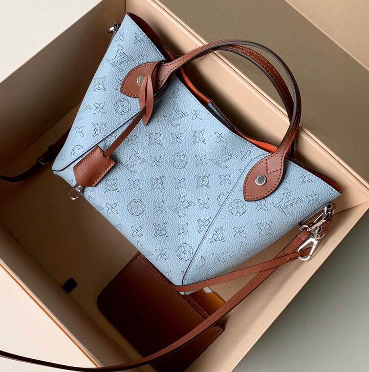 Luxe Touch Bags -   2982
