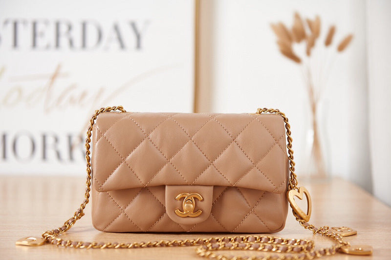 Luxe Touch Bags 

 -  Bags - 2950