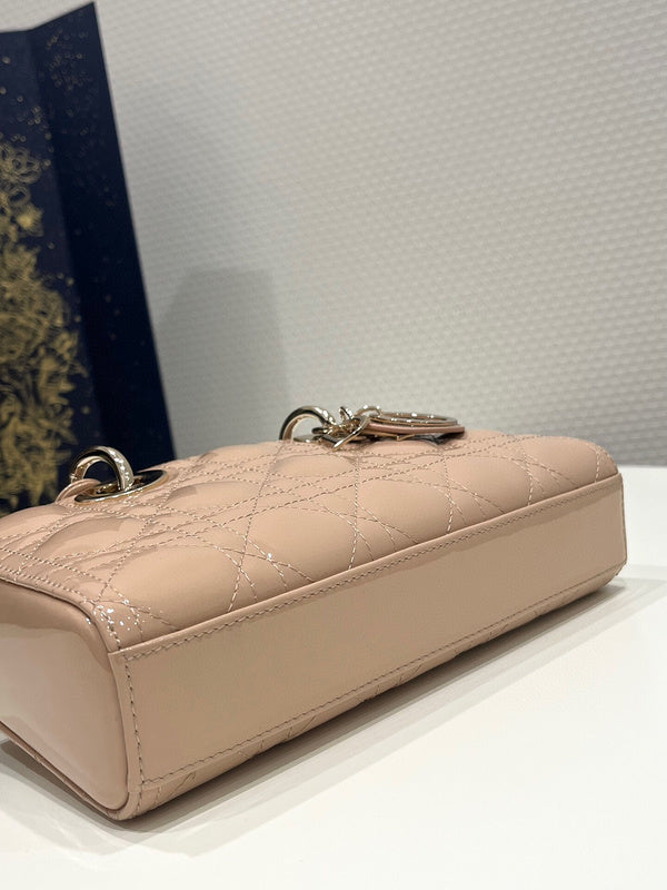 LTB - Luxe Touch Bags - 689