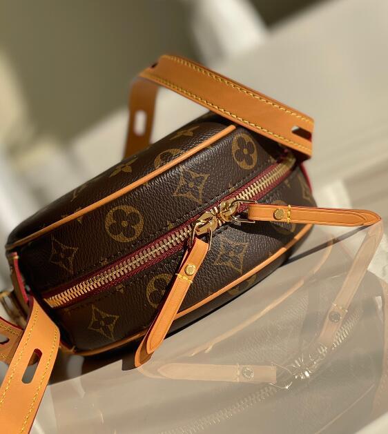 Luxe Touch Bags -   2511