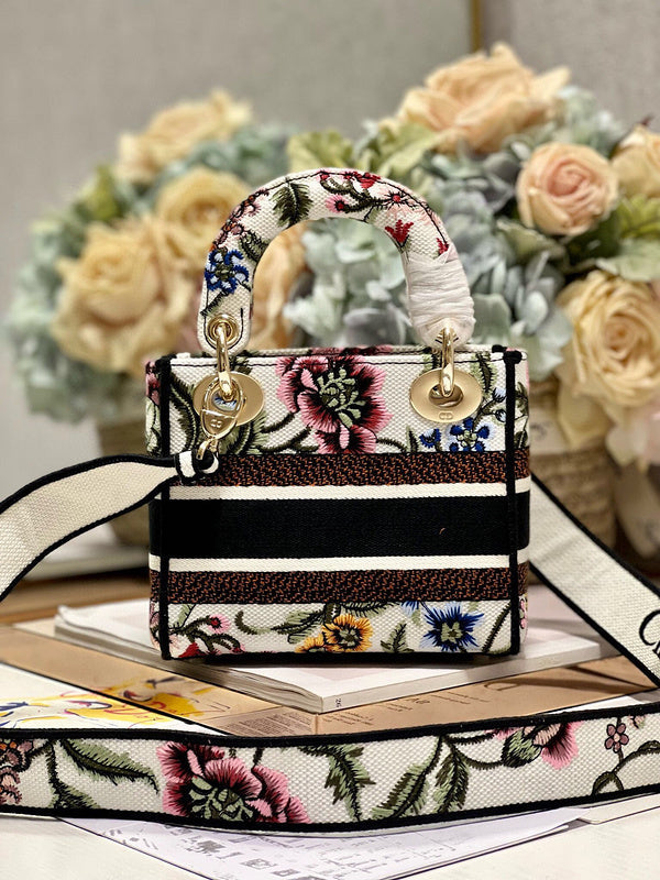 LTB - Luxe Touch Bags - 131
