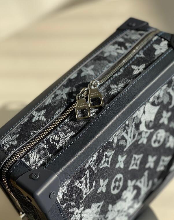 Luxe Touch Bags -   2584