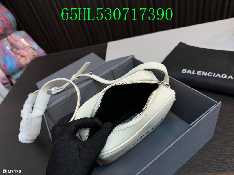 Luxe Touch Fashion - BGA Bags - 1702