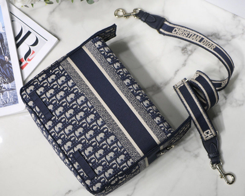 LTB - Luxe Touch Bags - 694