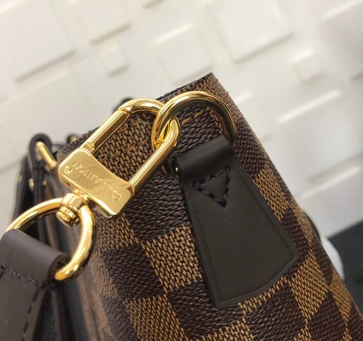 Luxe Touch Bags -   3022
